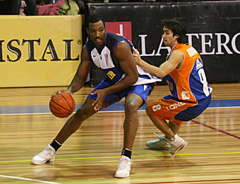 Unidad Predeportiva y Baloncesto Básico Para Grado Octavo: Fundamentos  Ofensivos y Defensivos del Baloncesto