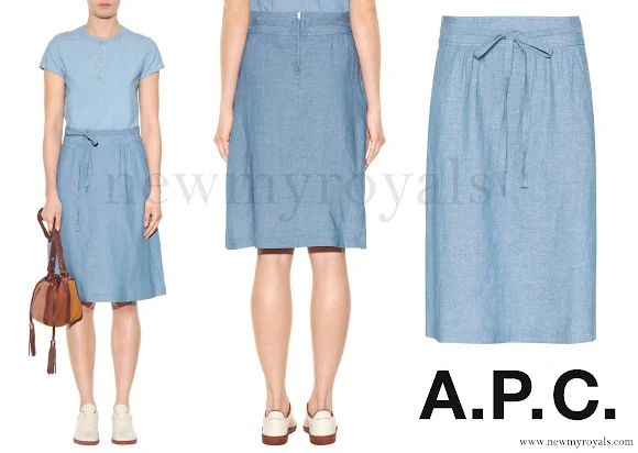 Crown Princess Mary wore A.P.C. Bellona linen and cotton skirt