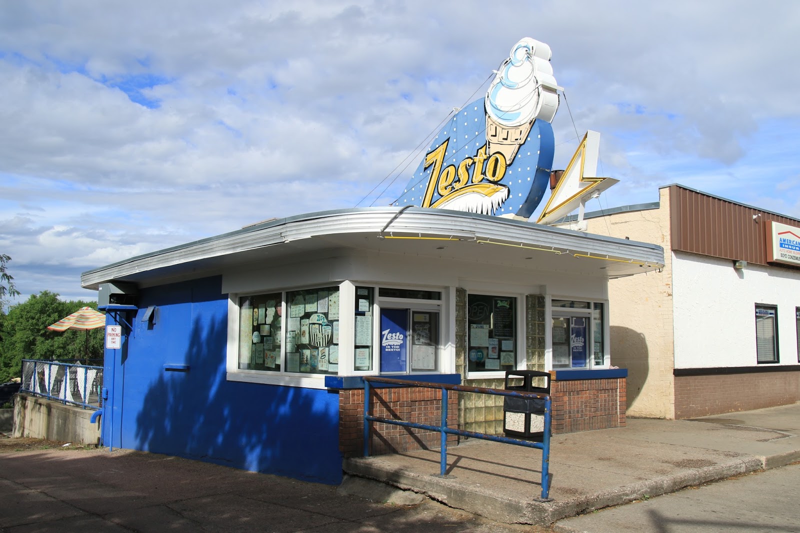 Travels with Twinkles Fort Pierre and Pierre, South Dakota