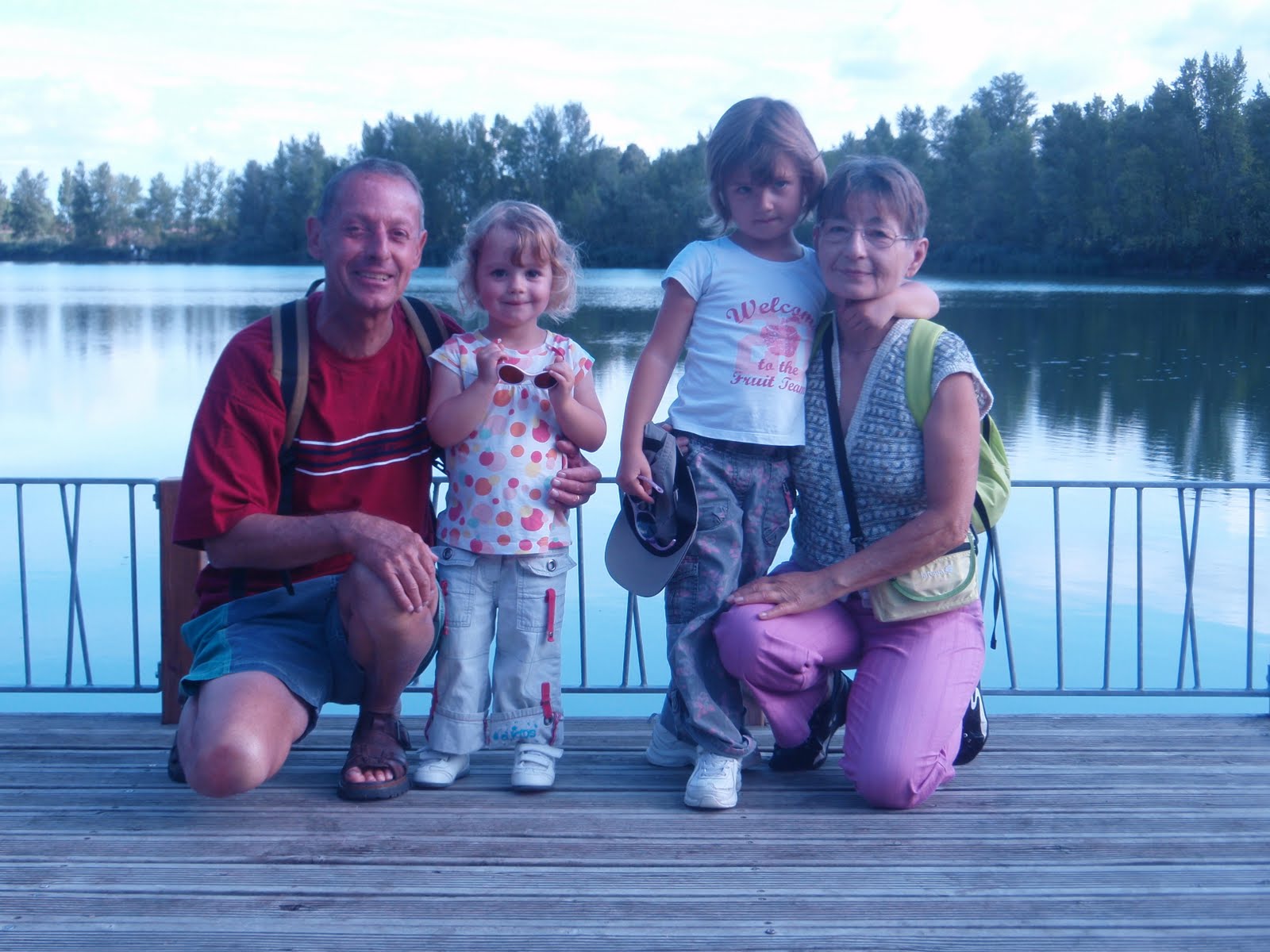 La Famille de Richard et Bérengère: Vacances chez mamie MT et papi Bernard