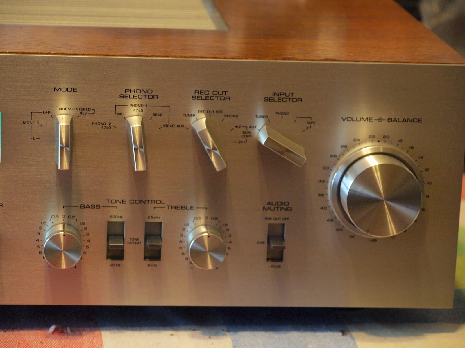 Yamaha CA-2010 - Integrated Amplifier | AudioBaza