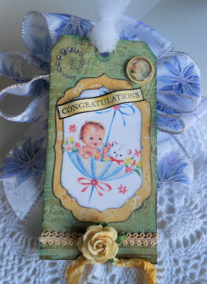 mixed media gift tag for babyshower