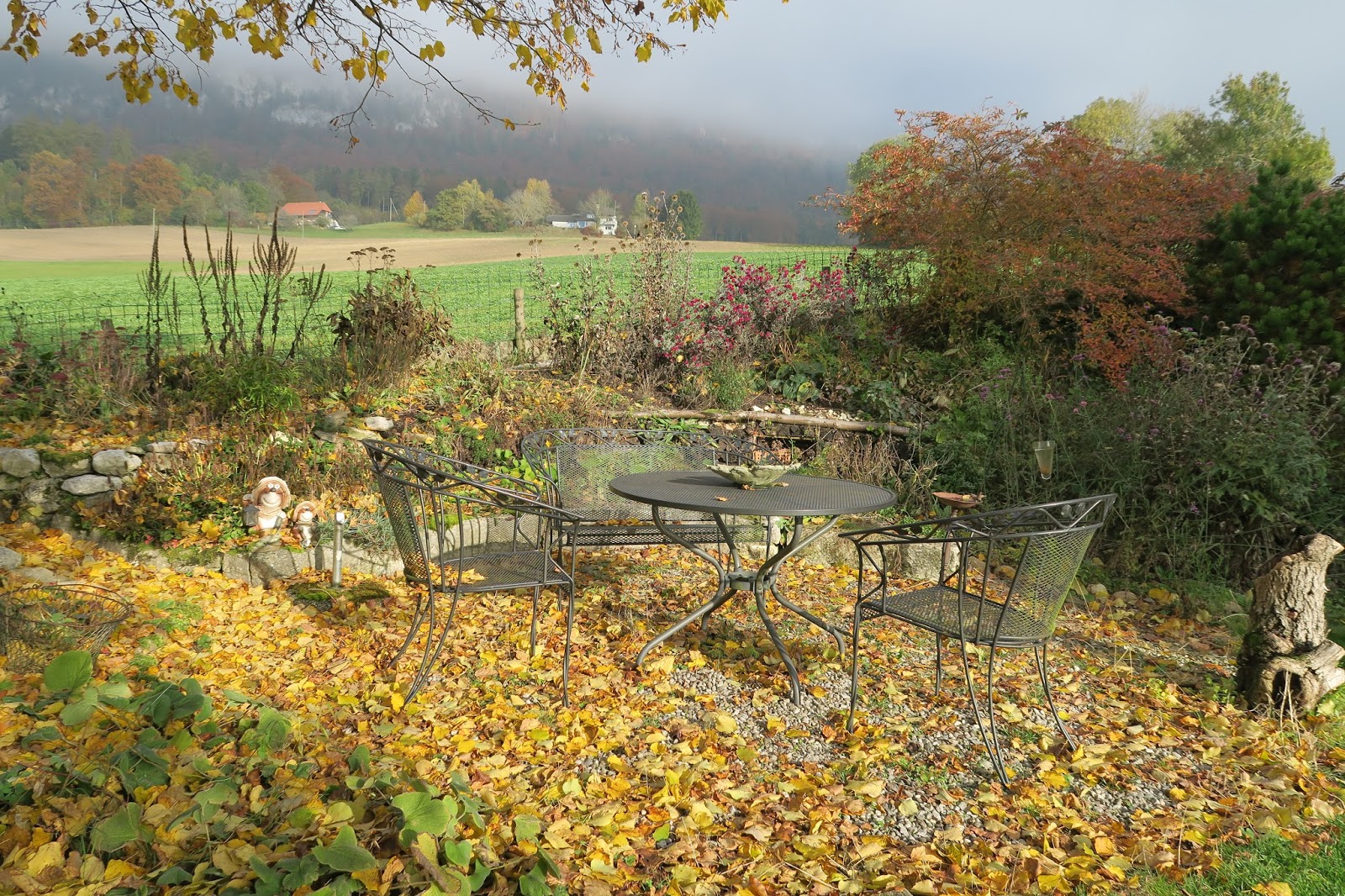 JURA GARTEN Garten im Oktober