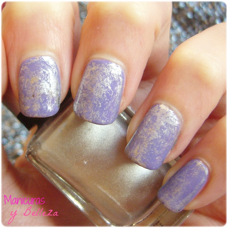 Manicuras y Belleza Manicura fácil con film Saran wrap plateado