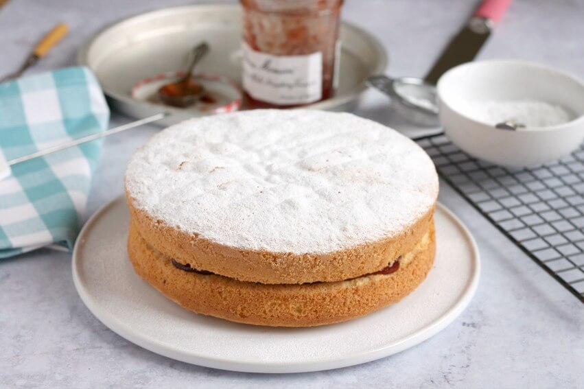 Fat Free And Reduced Sugar Sponge Cake A Cornish Food Blog Jam And Clotted Cream