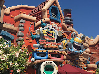 Roger Rabbit's Car Toon Spin Ride Disneyland