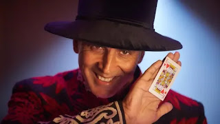 Akshay Kumar akshay-kumar-announces-schedule-wrap-for-atrangi-re-with-magician-look-pic