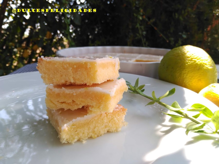 Brownie de limón con glaseado