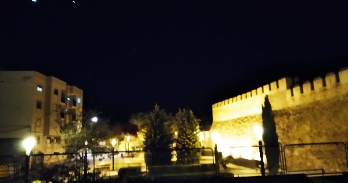 AMIGOS DE LA HISTORIA CAUDETANA La plaza de los reyes católicos AMIGOS DE LA HISTORIA CAUDETANA La plaza de los reyes católicos