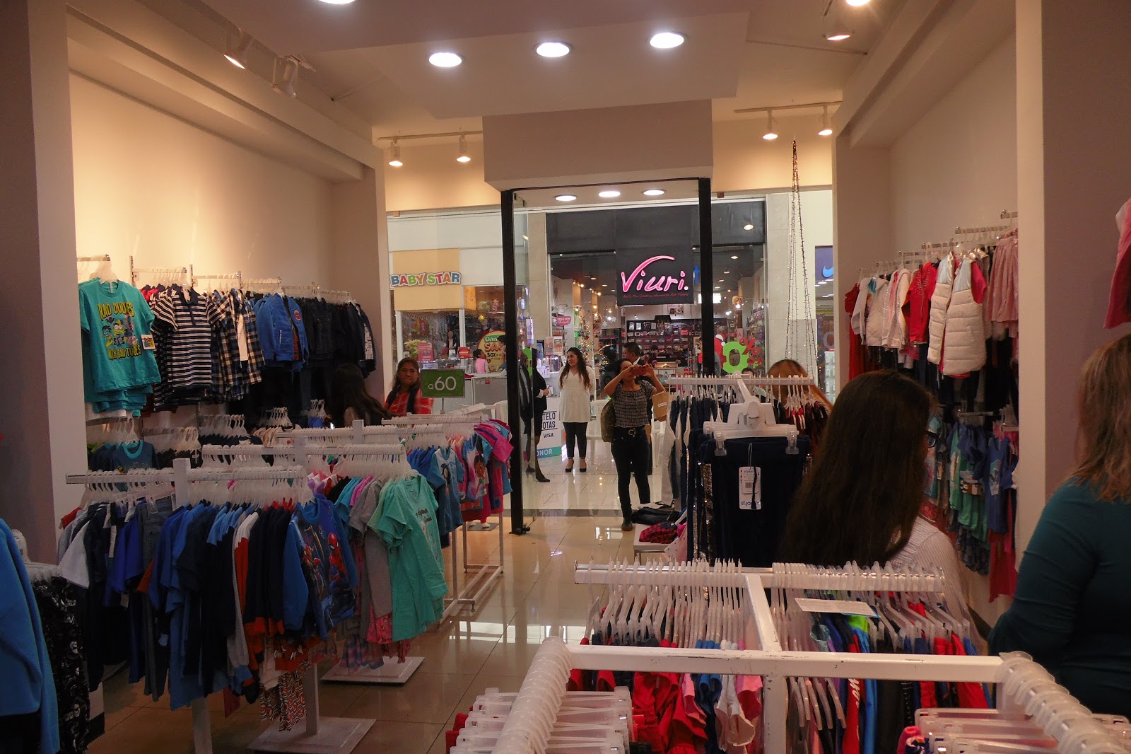 La prestigiosa tienda de ropa ´s llega a Metrocentro