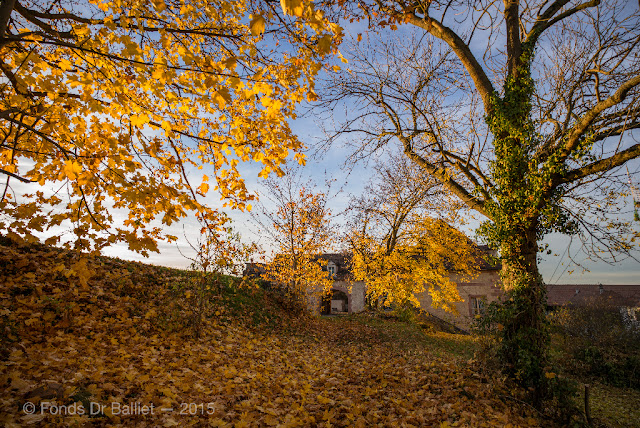 Fortifications de Neuf-Brisach… Couleurs d'automne : Porte de Belfort
