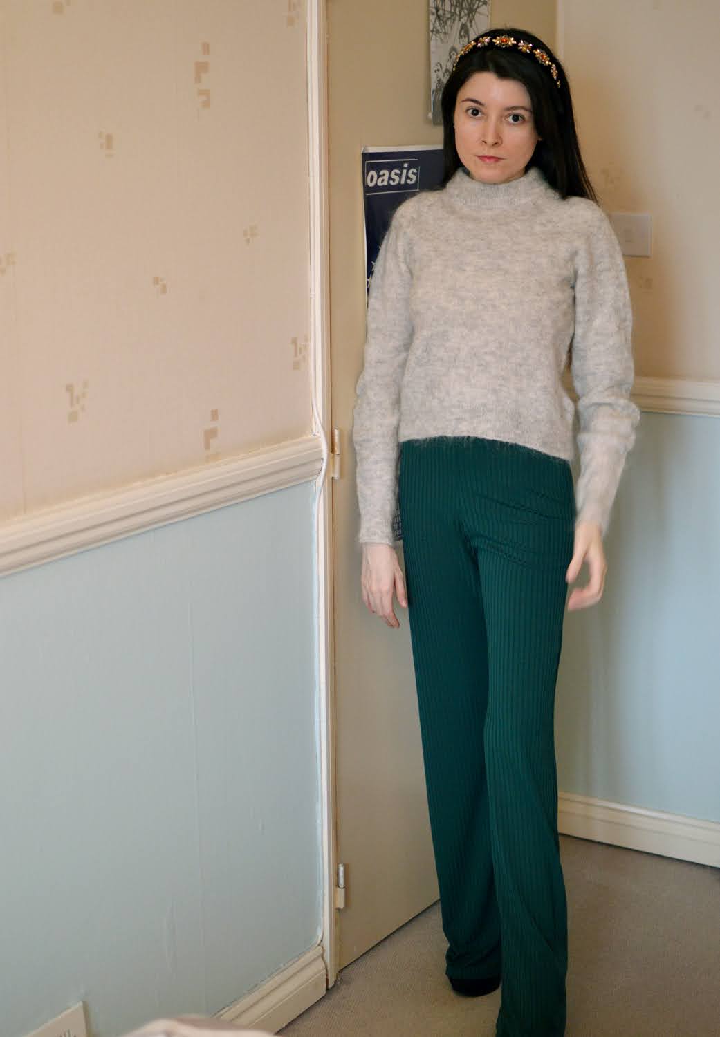 Mohair & Emerald Outfit