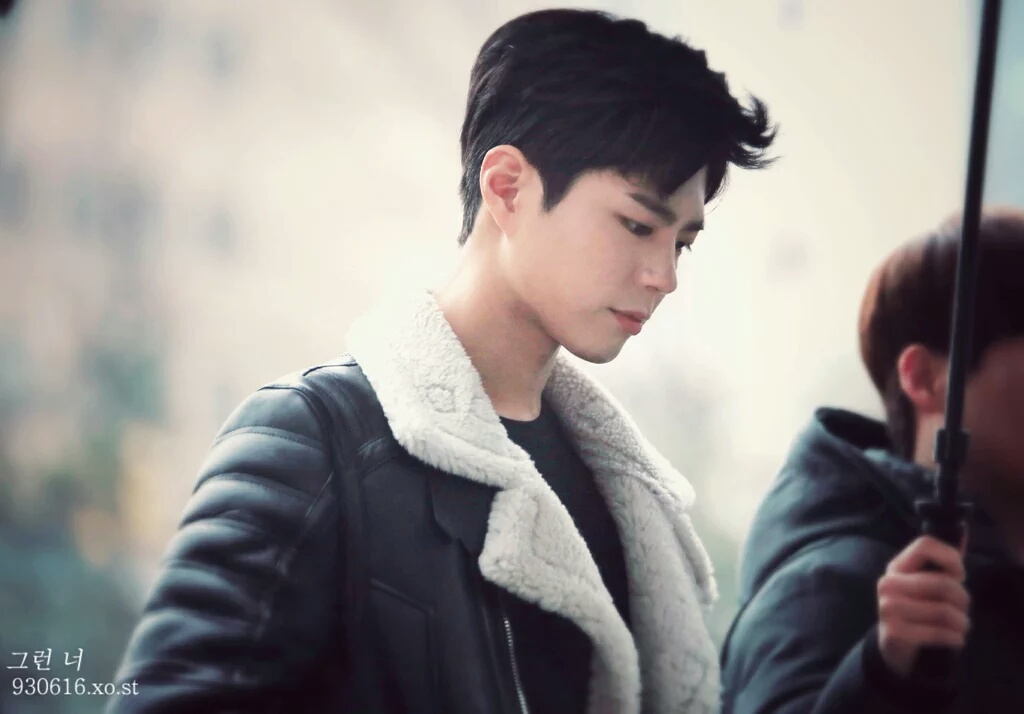 박보검 뮤뱅 출근길 + | 인스티즈