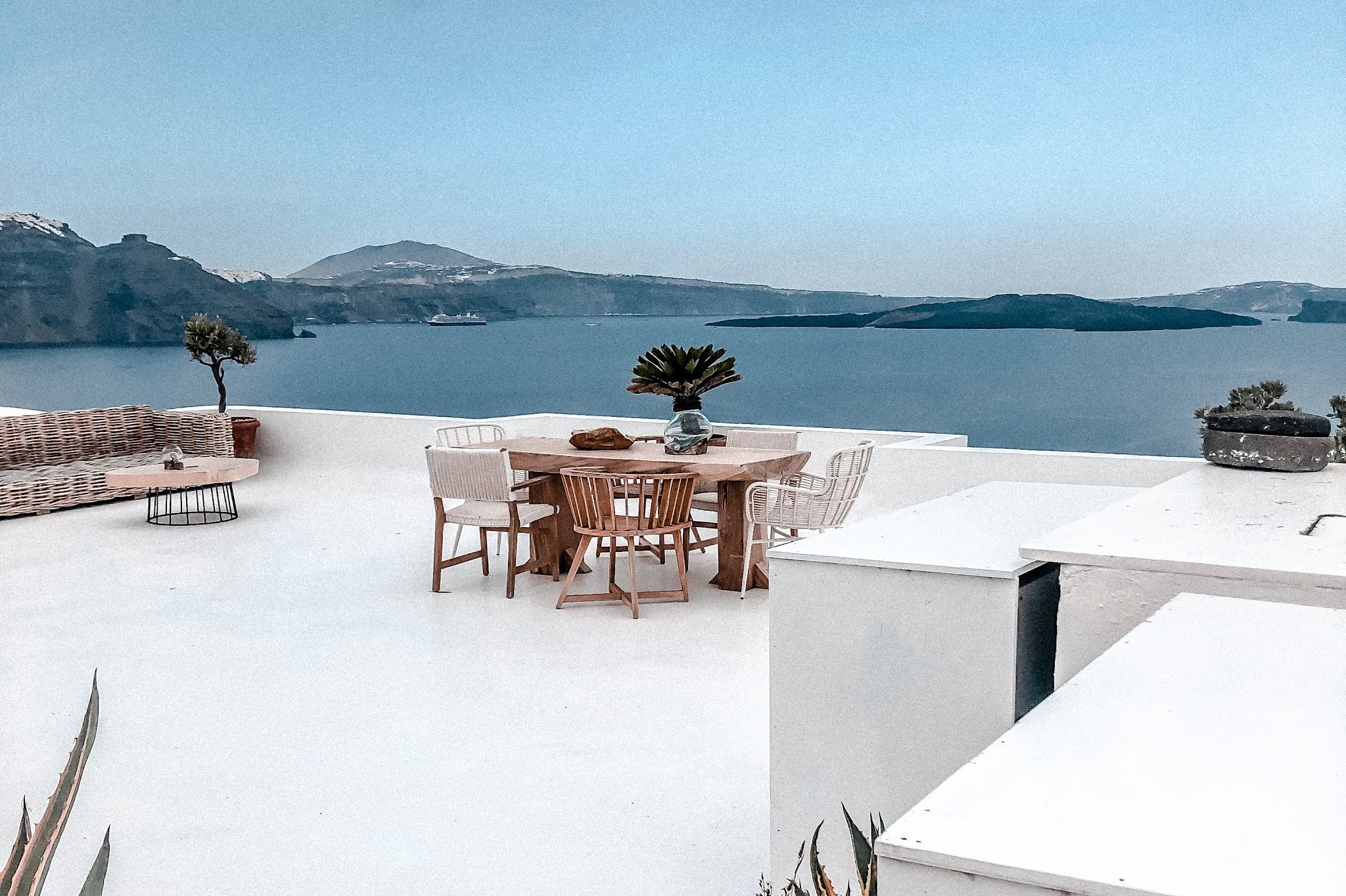 Dlaczego zawiodłam się na Santorini? Wyspa marzeń i instagramowy raj