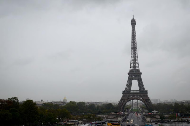 Jules eating guide to Malaysia & beyond: Paris icons - Eiffel Tower
