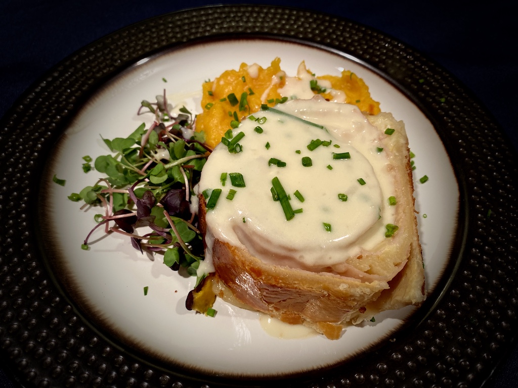 Cordon Bleu Wellington (SousVide & Meat Glue)