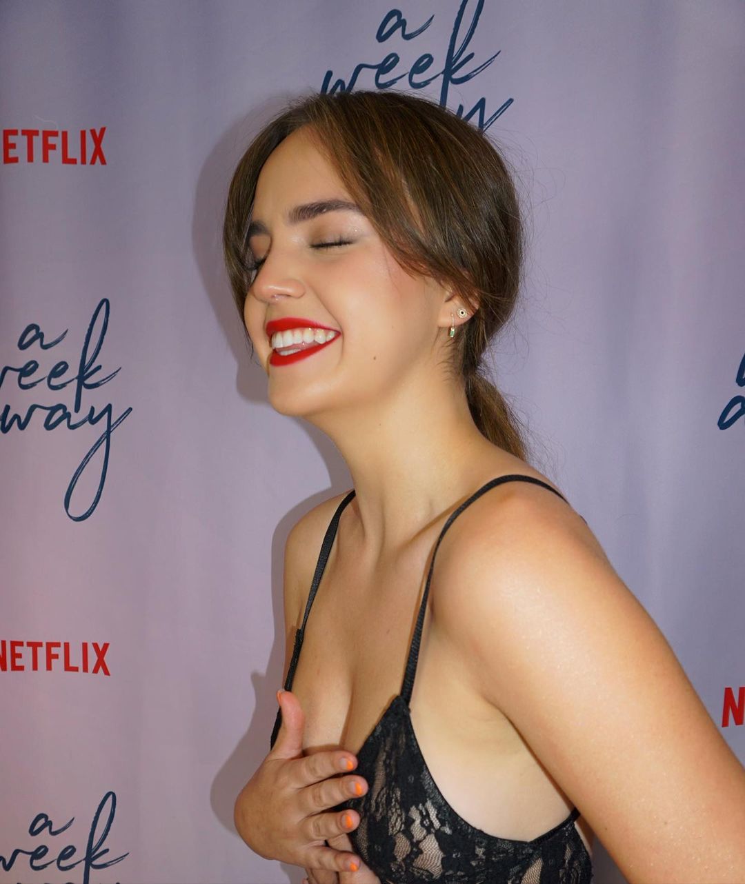 Cute, sexy actress Bailee Madison. 