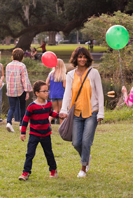 Halle Berry and Sage Correa in Kidnap