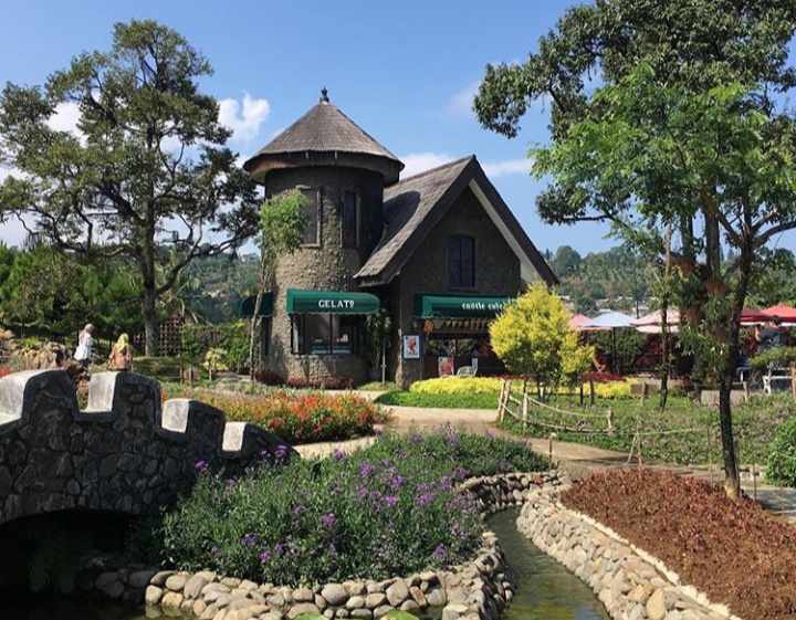 The Ranch Mega Mendung Bogor, Tiket Masuk dan Lokasi