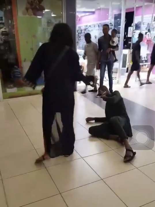 Man Receives Big Slap While Trying To Propose To His Girlfriend Video