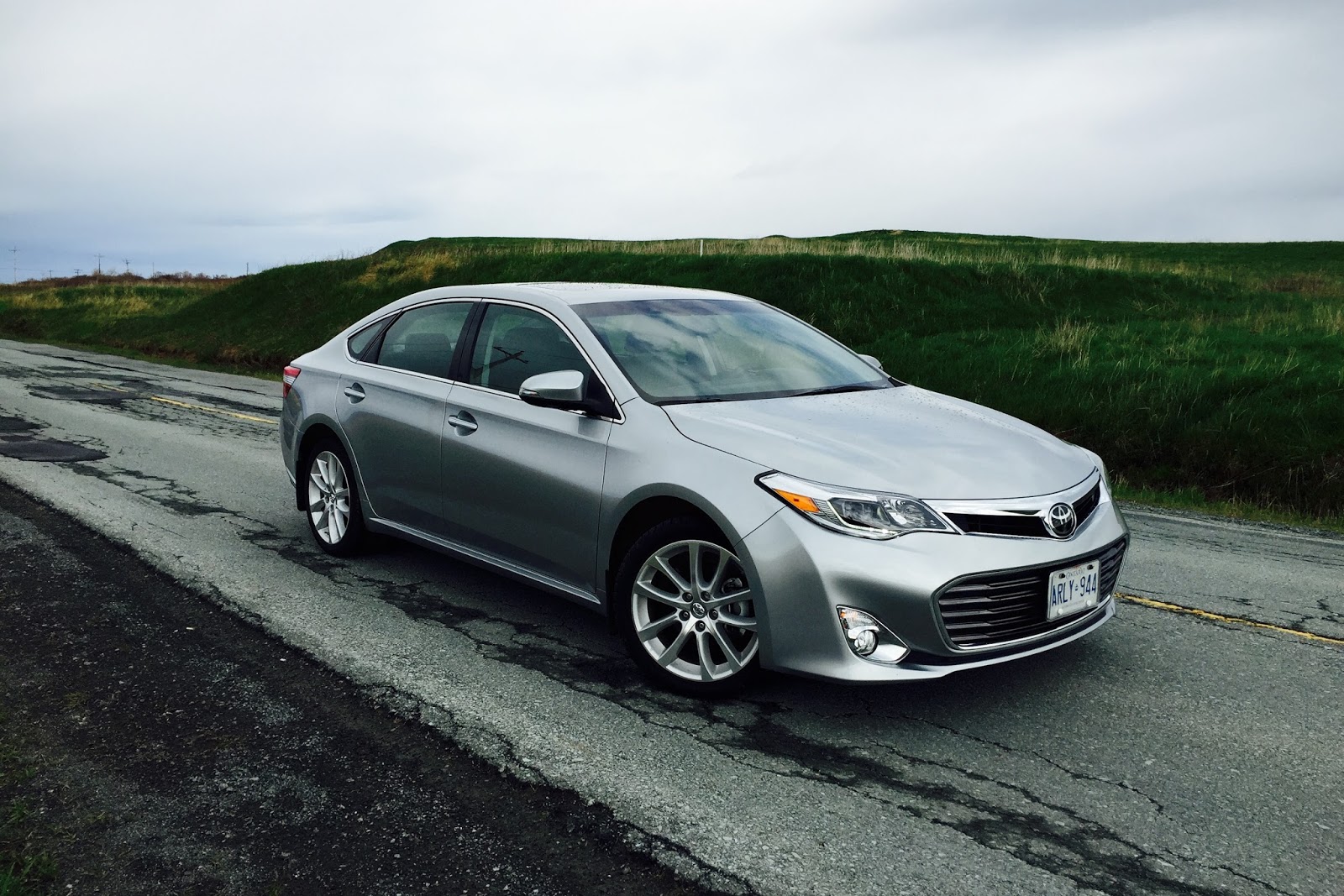 2015 Toyota Avalon Limited Review It S Either A Junior