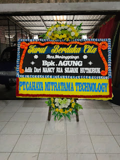 Jual Buket Bunga Mawar Segar Hand Bouquet Flower Wisuda Toko Bunga Medan Kota Medan Flower Mdn Tokopedia