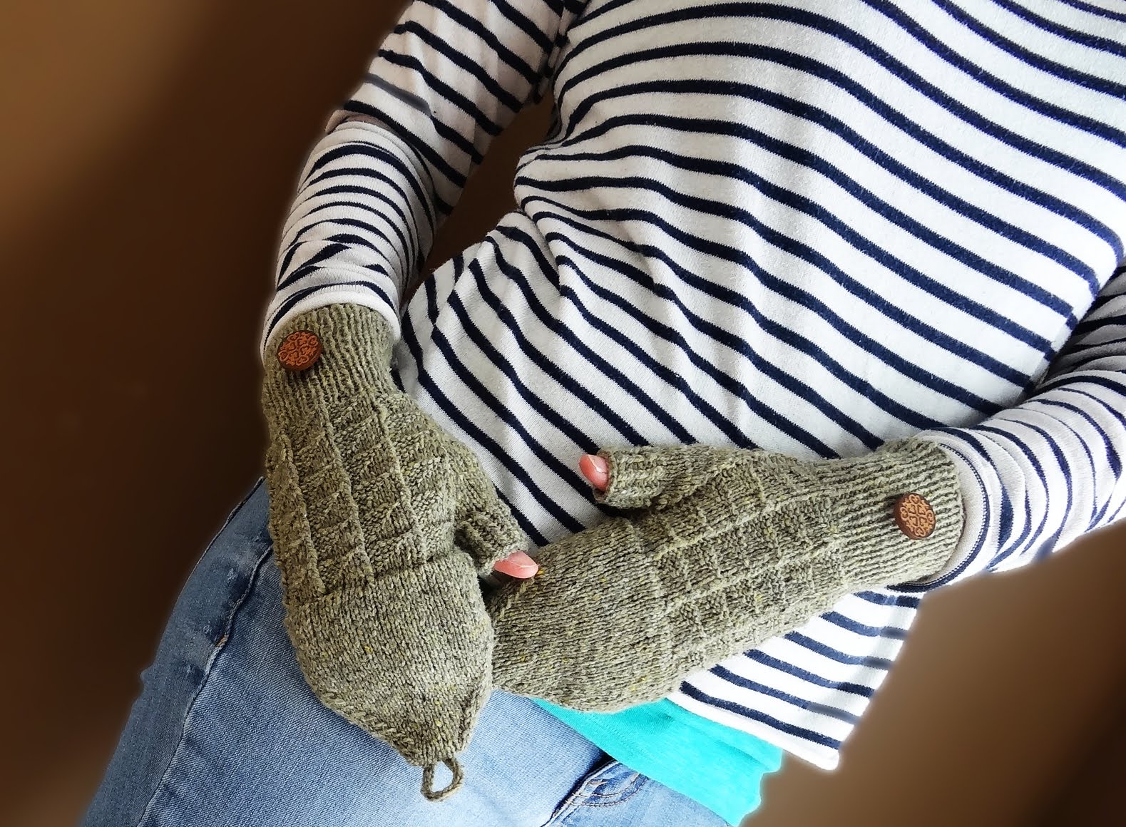Mr. Cratchit's Convertible Mitts