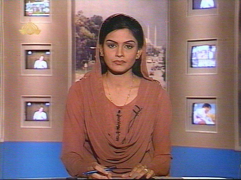 Pakistan Tv Anchors Directory: Sadia Afzal