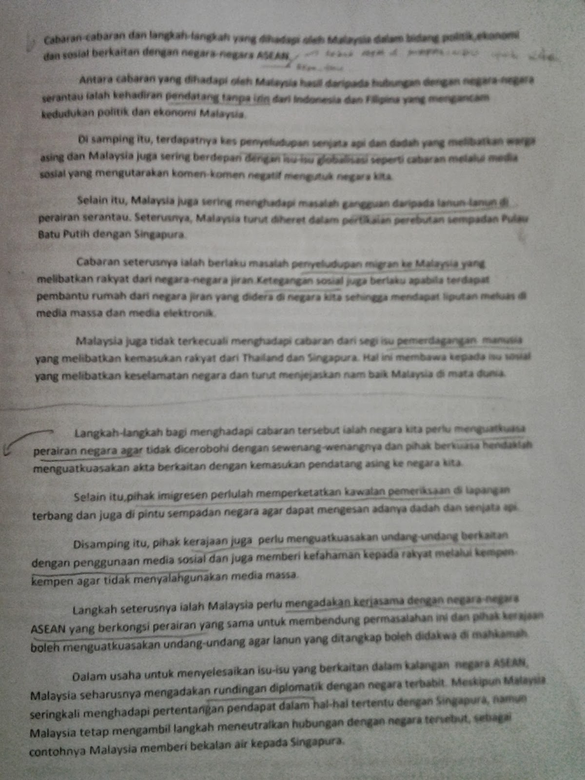 Contoh skema jawapan Sejarah Kertas 3 SPM 2013 / Contoh 