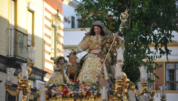 La Pastora de Capuchinos irá a la Catedral de Sevilla en 2021 La Pastora de Capuchinos irá a la Catedral de Sevilla en 2021