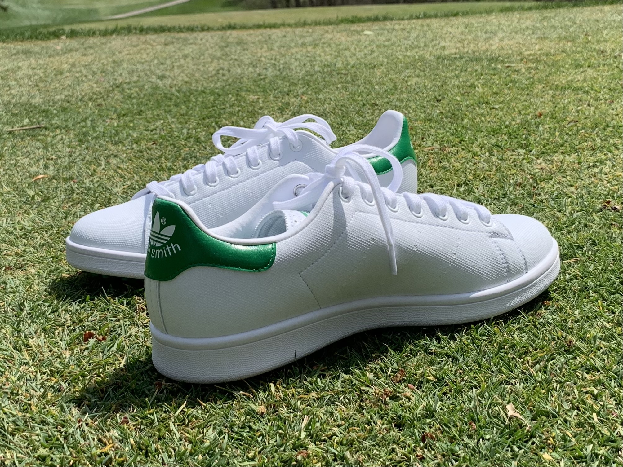 Correspondent Ingenieurs melk wit The #1 Writer in Golf: Adidas Stan Smith Special Edition Spikeless Golf  Shoes Review