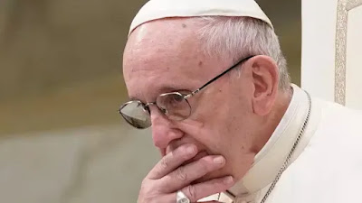 POPE FRANCIS URGED TO RESIGN OVER SEXUAL ABUSE SCANDAL