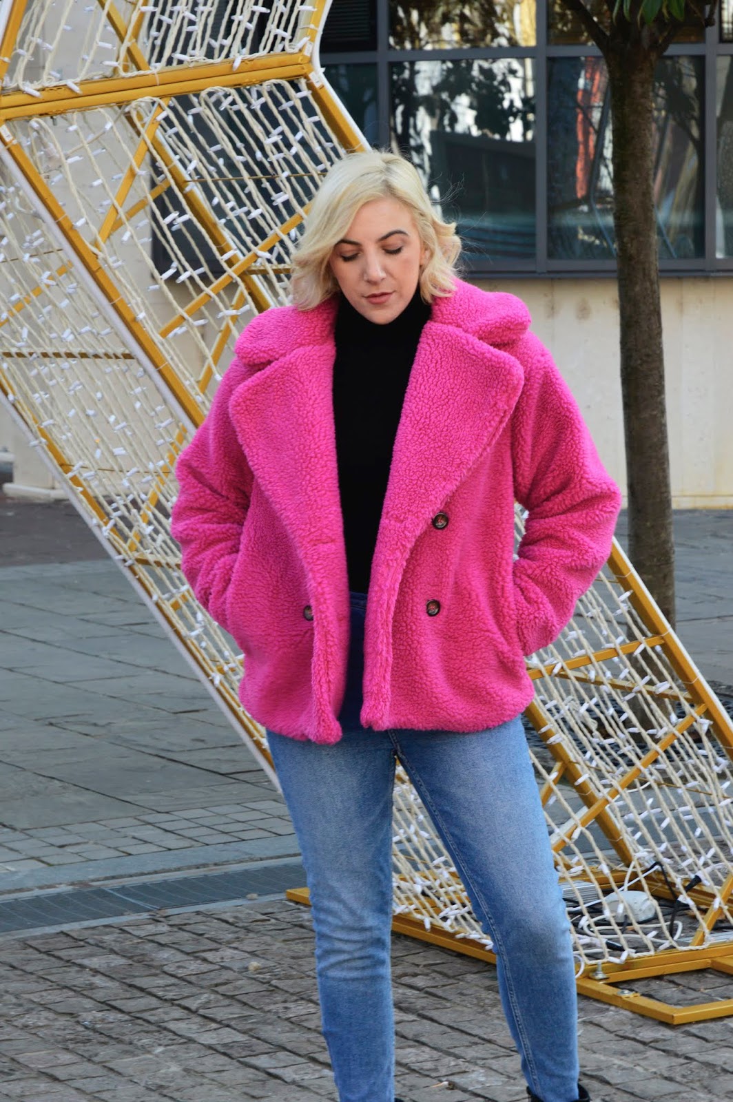 HOW TO WEAR: PINK TEDDY COAT | The Nine by Ivana