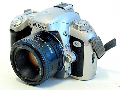 Nikon U2, Front oblique