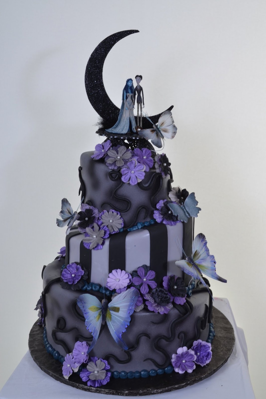 Wedding Cakes Pictures: Nightmare Before Christmas Wedding Cake