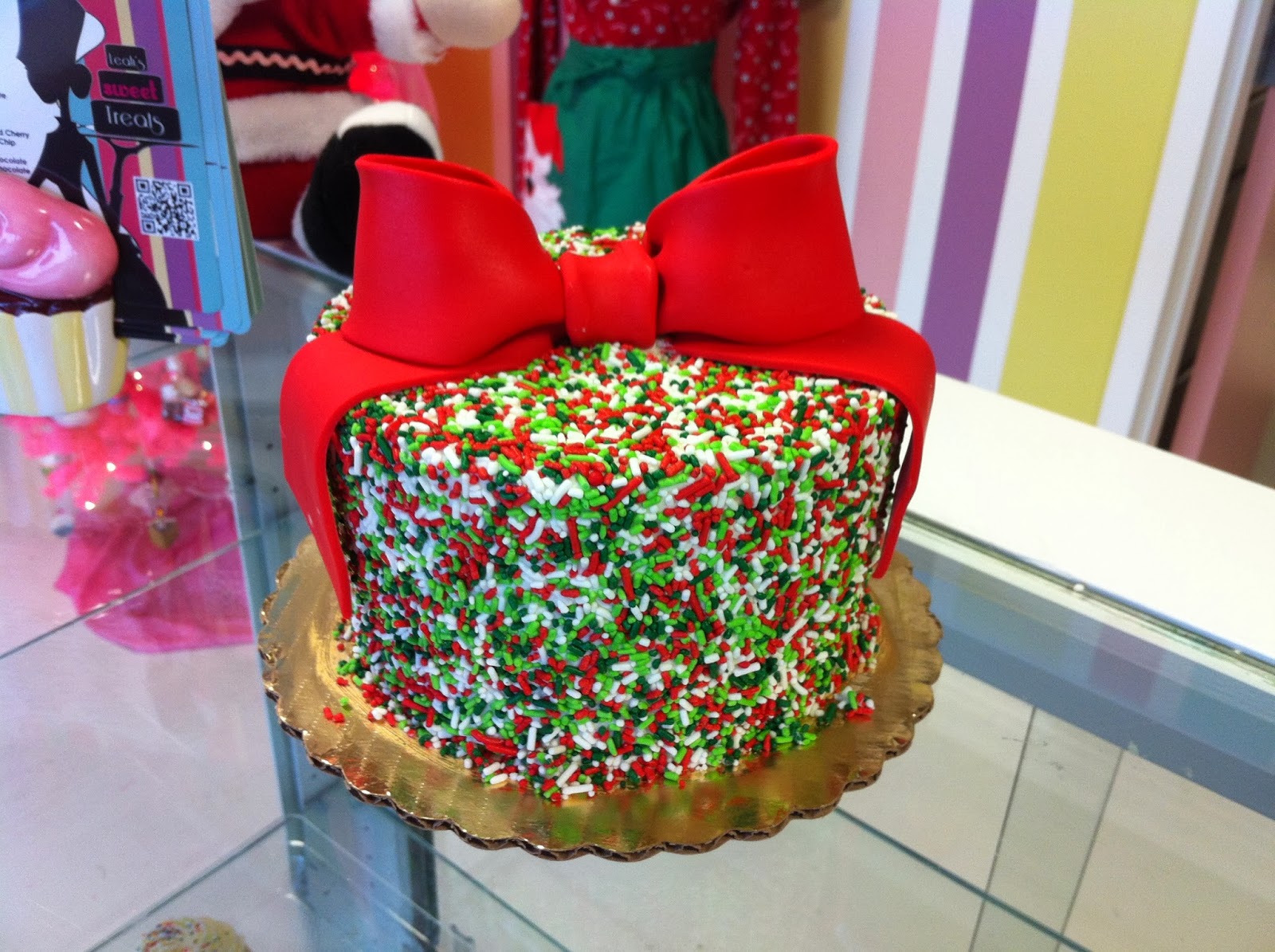 Leah's Sweet Treats Custom Cakes, Sprinkle Cakes, Wedding Cakes at