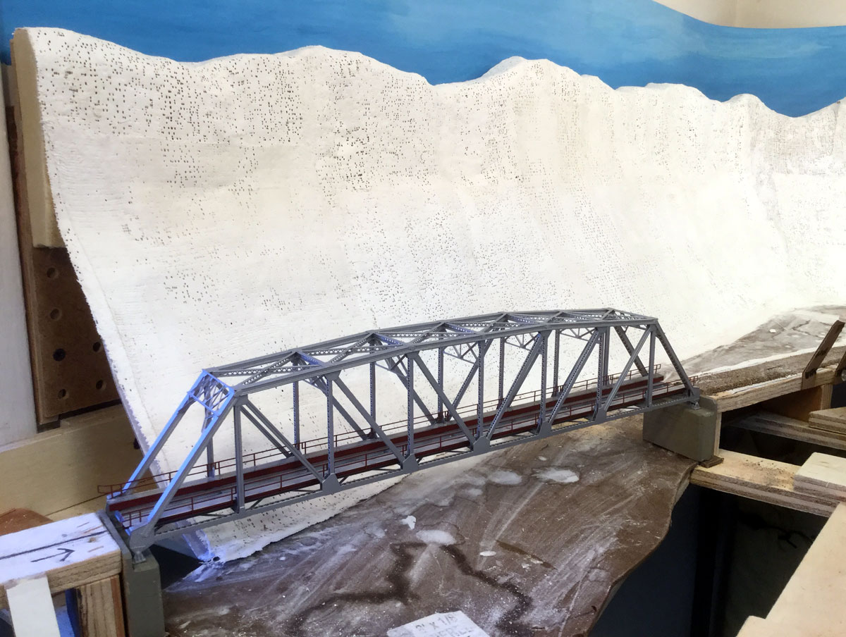 Tracks across Nevada Slow progress through the canyon