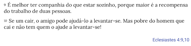 "Senhor, que a falta de dinheiro ou seu excesso, não nos seja nunca causa de perturbação, pois não deixais faltar o necessário para os que Vos buscam com sinceridade. Que não nos inquietemos, nos enchamos de ansiedade pelo dia de amanhã, lembrando-nos sempre de que Vós cuidais de nós como um Pai que realmente nos ama.   Que vivamos dentro e nunca aquém de nossas possibilidades econômicas (Ecl 4, 9-10)*, e nunca negligenciemos os que buscam nossa ajuda.   Dai-nos um espírito cooperador, um leal e amoroso companheirismo para que nunca nos mostremos desatenciosos ou preguiçosos um para com o outro. Que sempre outorguemos a nossos filhos e às pessoas em geral, exemplos de gratuidade no amor.   Diante de nossos conflitos possamos resolvê-los todos pacificamente, em nosso trabalho nos comportemos como cristãos, quer sejamos patrões ou funcionários, e tenhamos sempre como prioridade, nossa família e nossos filhos.   Que sejamos verdadeiros cooperadores atenciosos e gentis para que não nos tornemos pesados ao outro, sobrecarregando a quem dizemos amar.   Senhor, conheceis as dificuldades pelas quais passamos: ajudai-nos a superar todos nossos problemas para que felizes, possamos ser verdadeiras testemunhas de Vosso santo amor no mundo.  Em nome de Jesus, ✝︎ Amém"