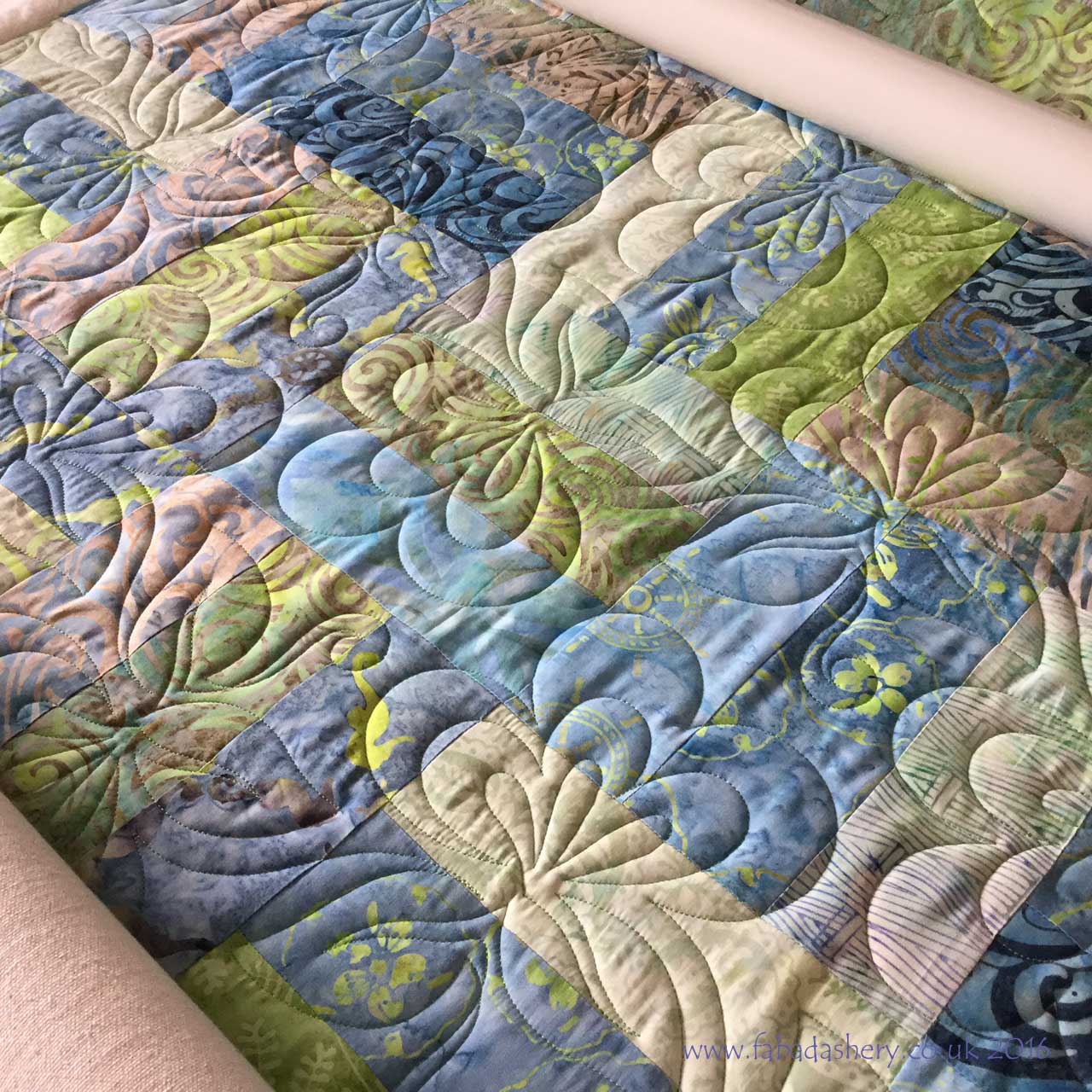 Fabadashery Longarm Quilting Tonga Treat Rail Fence Quilt with Fleece