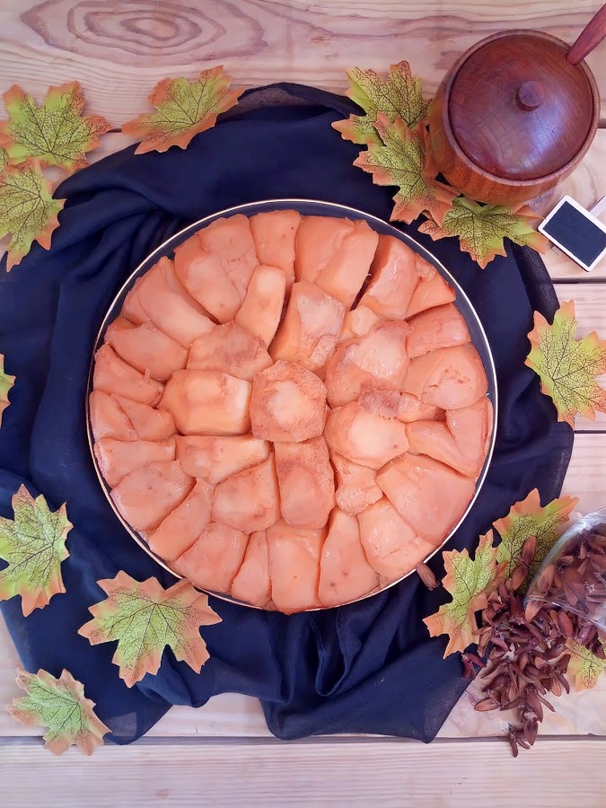 Tarta tatín de membrillo postre otoño dulce sencillo fácil fruta cuca canela con horno caramelo