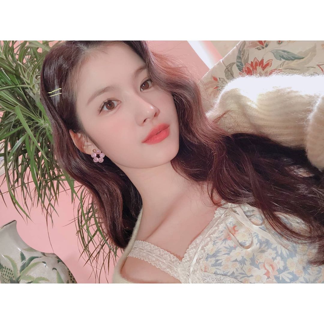 twicetagram_20210422_6.png