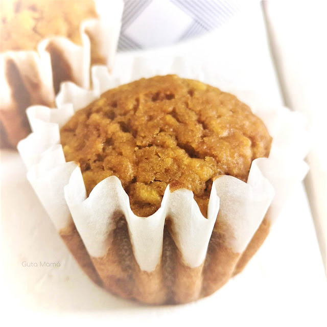 Magdalenas de manzana y almendra