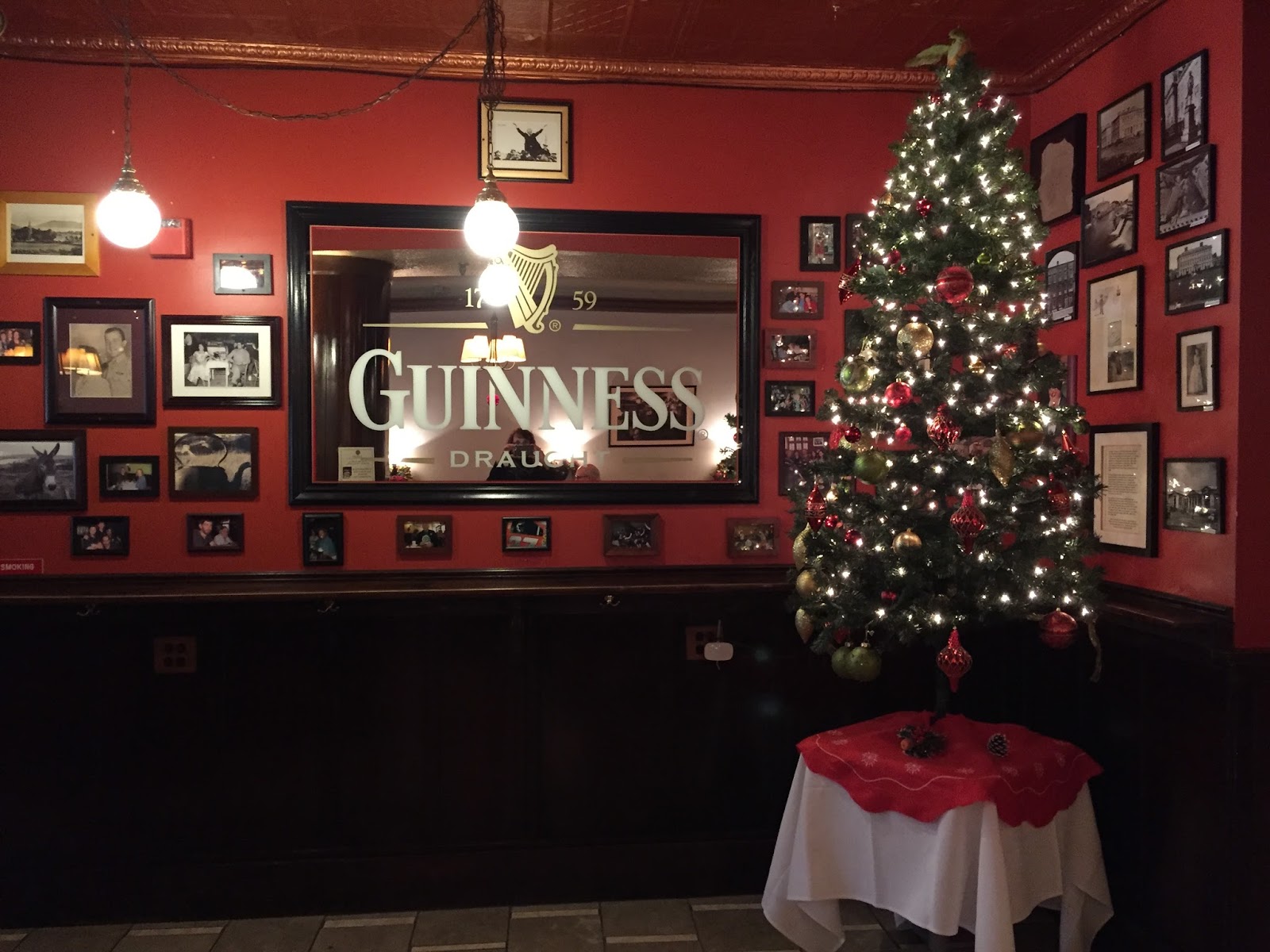 Irish Pub Grub, Booze and Live Music at Celtic Knot