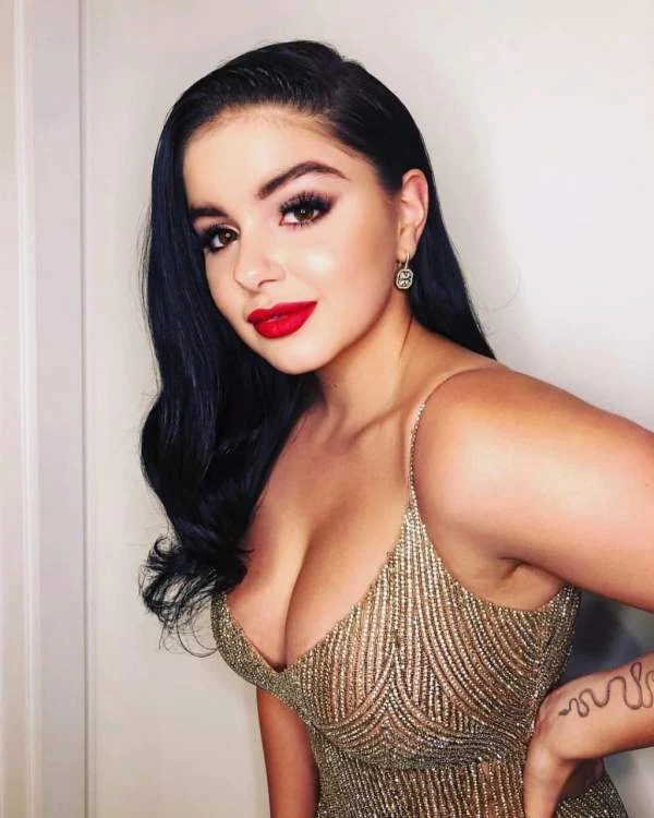 ariel-winter-bold-pic-getting-viral