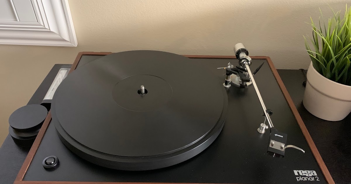 Enjoy life with LP's and Turntables Karl’s (of California, USA) woody