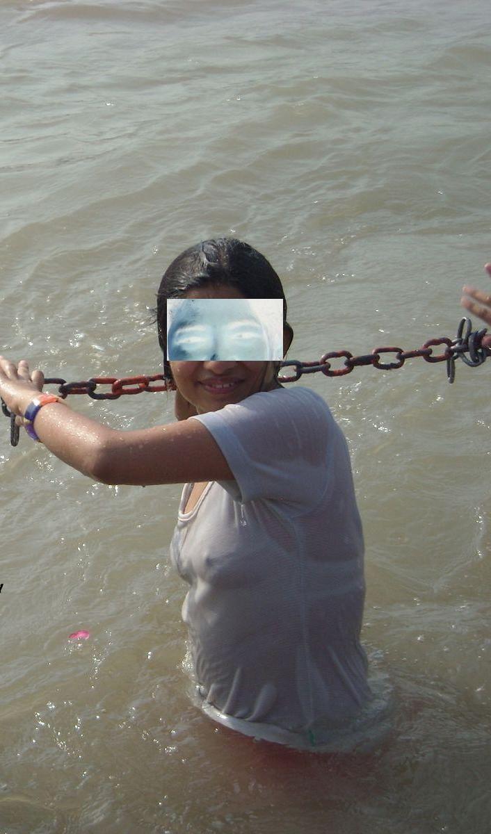 Girl bathing in ganga nipple visble pics