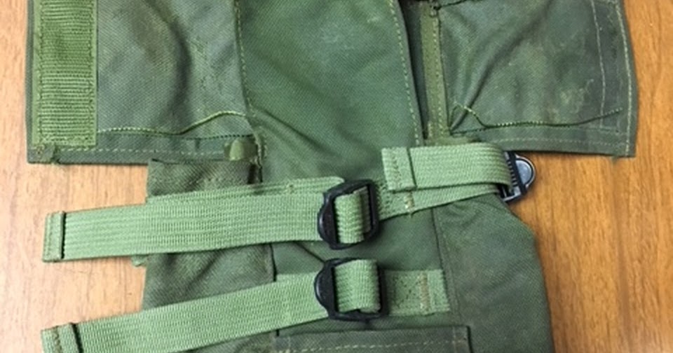 Webbingbabel: Canadian Armed Forces '82 Pattern AN/PRC 521 Radio Pouch