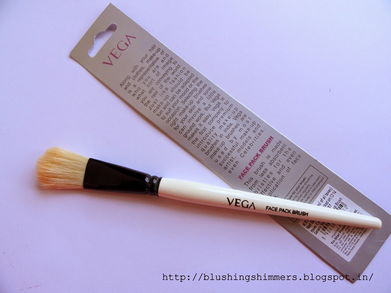 Blushing Shimmers Vega face pack brush review