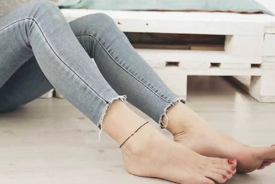 Do you swing your legs while sitting Danger! TLMWEB