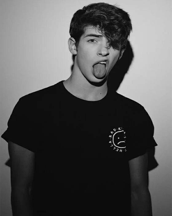 Ideas De Poses Tumblr En Casa Creativas Posar Es Vida Fotos tumblr para imitar hombre si quieres ser un chico tumblr y posar de una manera increíble y verte guapo en tus fotos, prueba estas espectaculares poses originales. ideas de poses tumblr en casa creativas